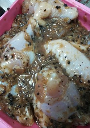 รูปของ ปีกไก่หมักพริกไทยดำ สำหรับปิ้งย่าง