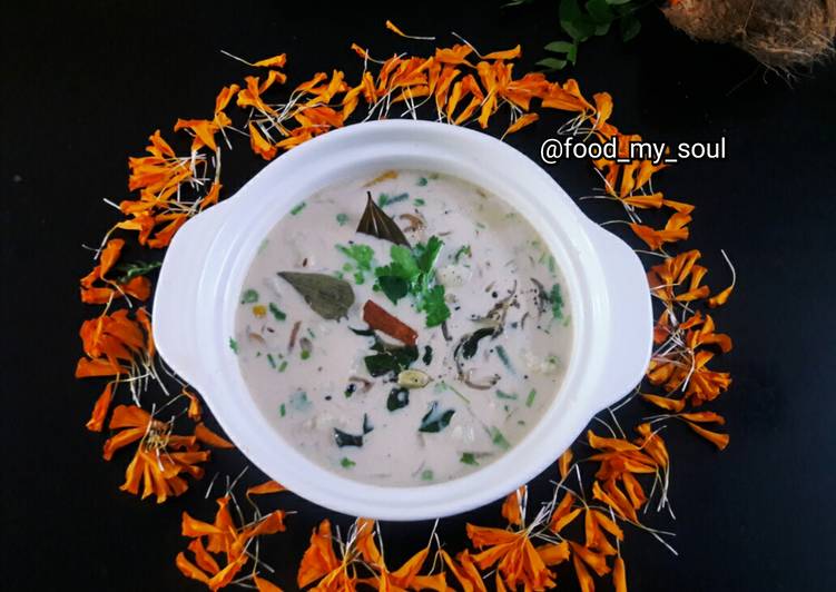 Delicious Vegetable Stew (Kerala Style Ishtu)