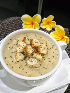 Foto resep Breadfruit Cream soup / Sup krim Sukun (31)
