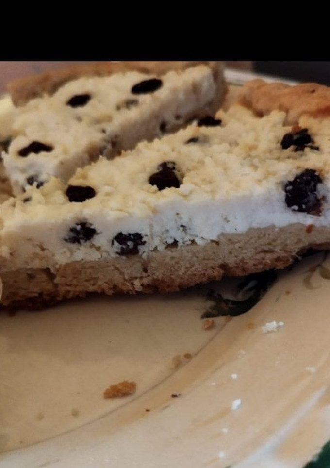 Una foto de Tarta de ricota con pasas de uva