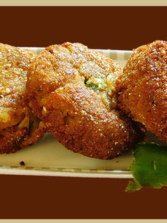 வெஜிடபுள் கட்லெட் (Veg Cutlet Recipe in tamil) செய்முறை முக்கிய புகைப்படம்