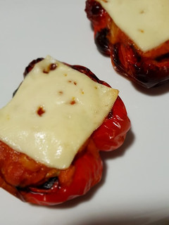 Una foto de Pimientos asados con atún