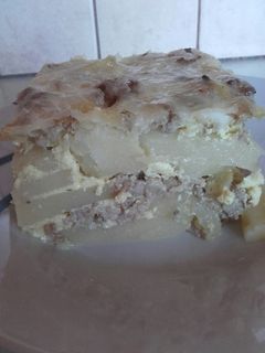 Szaftos, húsos rakott burgonya recept fotója