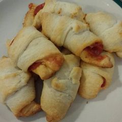 A picture of Pizza croissant!!.