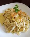 Pasta Alfredo con camarones 