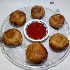 Bread and Chicken Balls A picture of Bread and Chicken Balls.