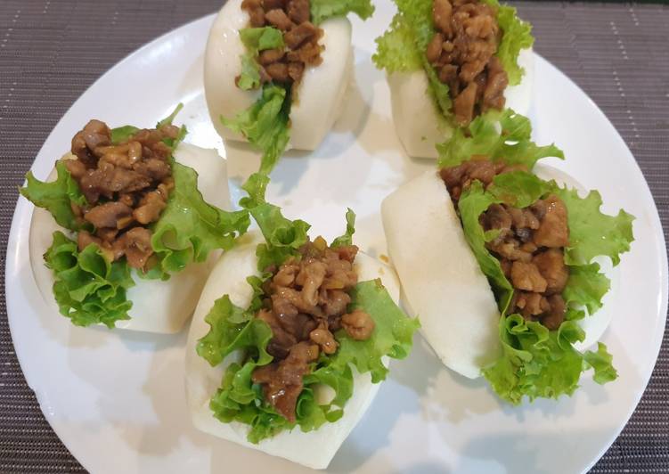 Mantou isi Ayam Teriyaki