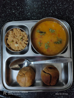 राजस्थान स्पेशल दाल बाटी चूरमा (Dal Bati Churma Recipe In Hindi) रेसिपी मुख्य फोटो