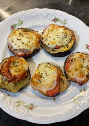 A picture of Eggplant Mini Pizzas 🍆 in Air Fryer.