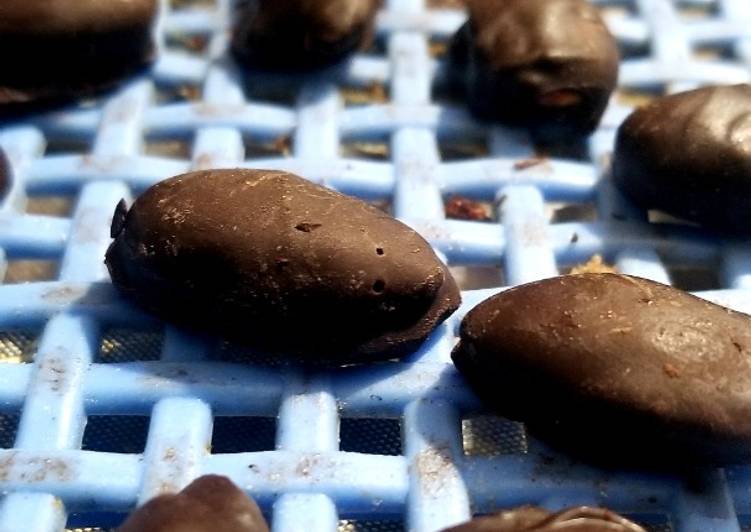 Steps to Make Super Quick Homemade Chocolate almonds