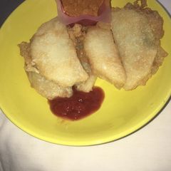 A picture of Quick & easy Fried yam & egg🍘🥟.