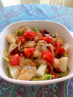 Una foto de Ensalada Templada de Merluza frita