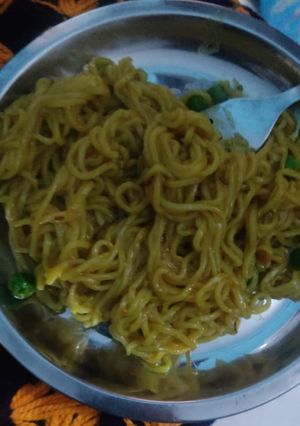 वेज मैगी(veg maggi recipe in hindi) रेसिपी मुख्य फोटो