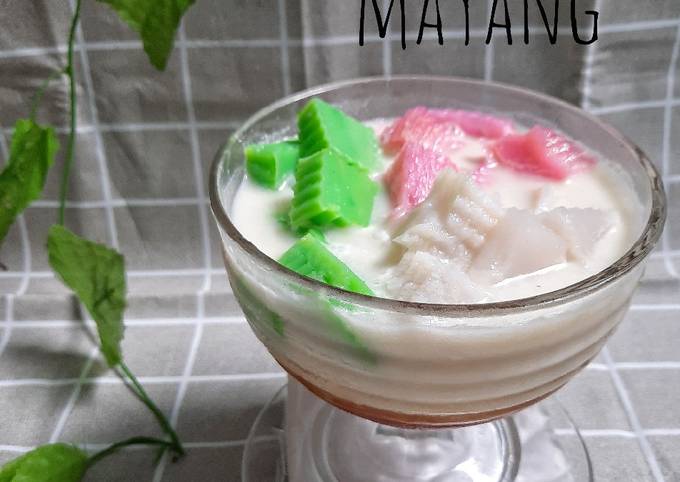 kue isian es selendang mayang terbuat dari