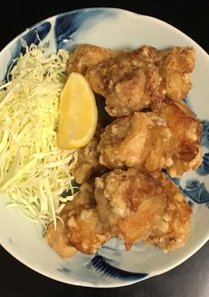 Hình của món Karaage - Gà rán kiểu Nhật.