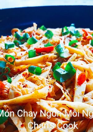 Hình của món Măng xào chay.