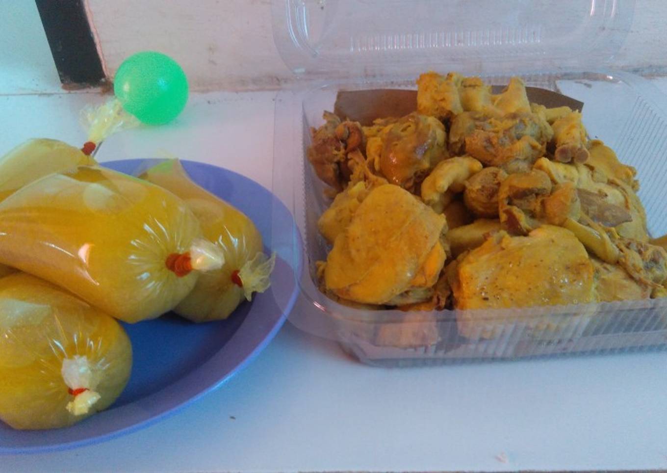 Ayam ungkep bumbu kuning