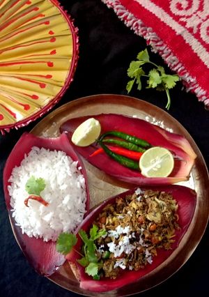 মোচার ঘন্ট(Mochar ghonto recipe in Bengali) রেসিপির প্রধান ছবি