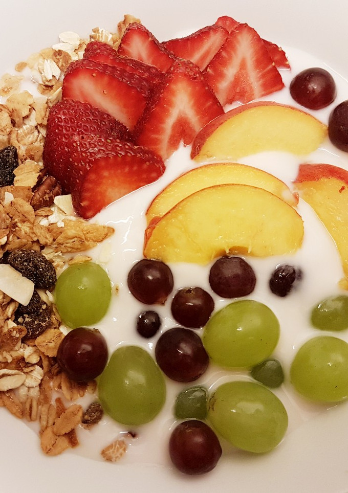 Una foto de Yoghourt con Frutas