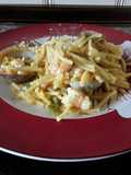 Fideos con almejas y langostinos