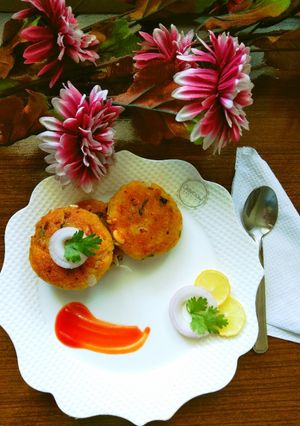A picture of Leftover dal tikki.