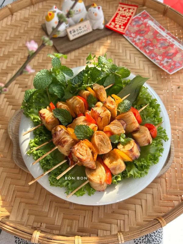 Tàu hũ ky xiên ớt chuông nướng chay