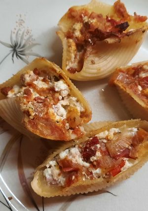 Una foto de Conchiglioni de ricota y jamón