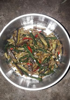 Foto resep Oseng kacang panjang dan terong ungu