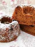 Mini bundt cake all'acqua