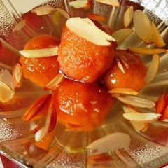 A picture of Bread gulab jamun.