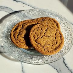 A picture of Molasses Spice Cookies.