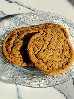 A picture of Molasses Spice Cookies.