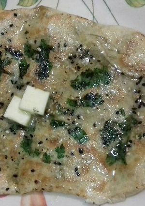 A picture of Punjabi kulcha.