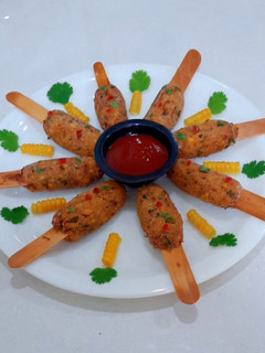કોર્ન કબાબ (Corn Kebab Recipe In Gujarati) રેસીપી મુખ્ય ફોટો