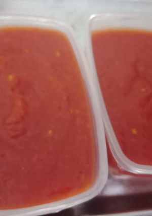 A picture of Tomato 🍅 puree.