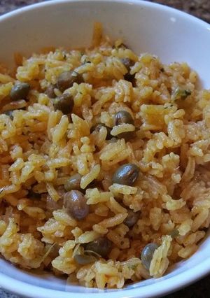 Una foto de Moro de guandules con coco Dominicano