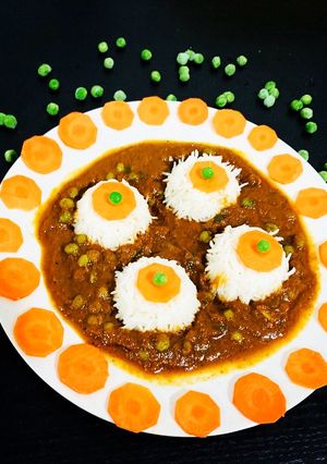 A picture of Green Peas Masal with rice.