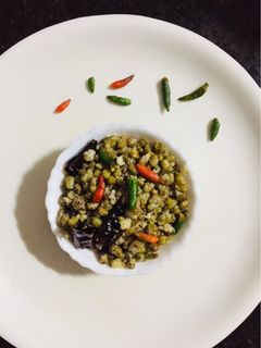 பச்சை பயறு சுண்டல் செய்முறை முக்கிய புகைப்படம்