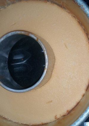 A picture of Napolitano Flan with Cajeta.