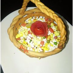 A picture of Surprise Basket.