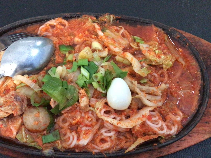 Langkah Mudah untuk Menyiapkan Resep Seblak hot yang Enak Banget Anti Ribet, Sempurna