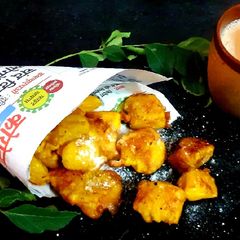 A picture of Ripe mango fritters.