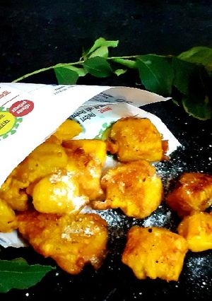 A picture of Ripe mango fritters.
