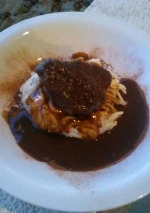 Una foto de Spaguetti con medallón de lomito en salsa de vino y café