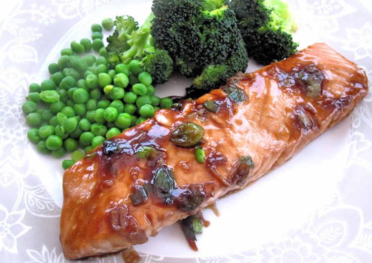 Steps to Prepare Super Quick Homemade Salmon in oyster sauce