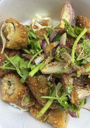 รูปของ ยำปลาไข่ทอด สูตรร้านยำบ้านนา
