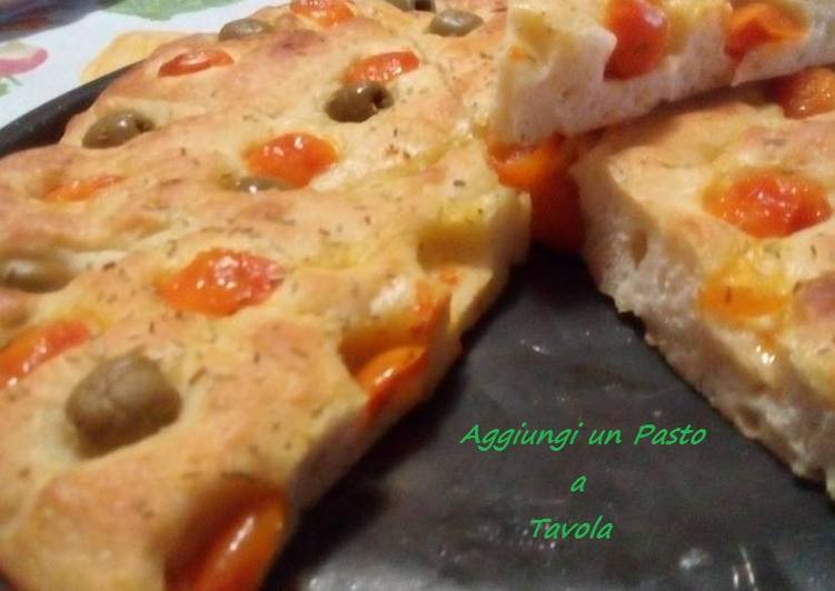 Recipe: Tasty Focaccia con pomodorini e olive: ricetta veloce al forno