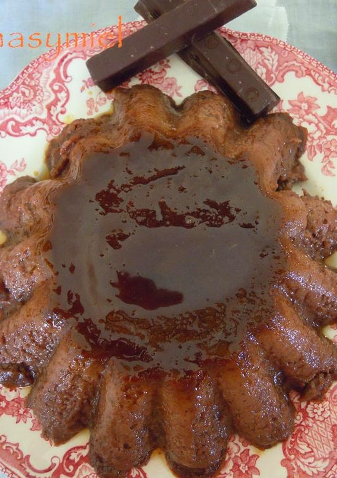 Una foto de Flan de chocolate