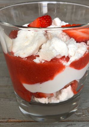 Une photo de Eton Mess aux fraises 🇬🇧