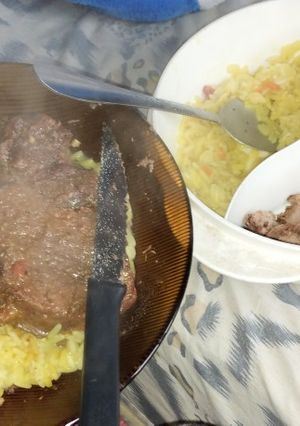 Una foto de Arroz saborizado con carne al horno